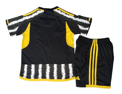 Juventus 23/24 Youth Home Full Kit